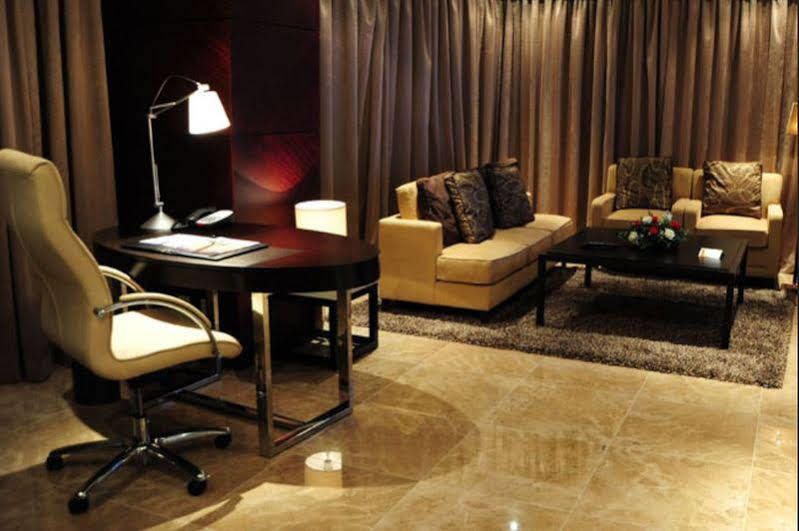 Hotel De Convencoes De Talatona Hcta ルアンダ エクステリア 写真