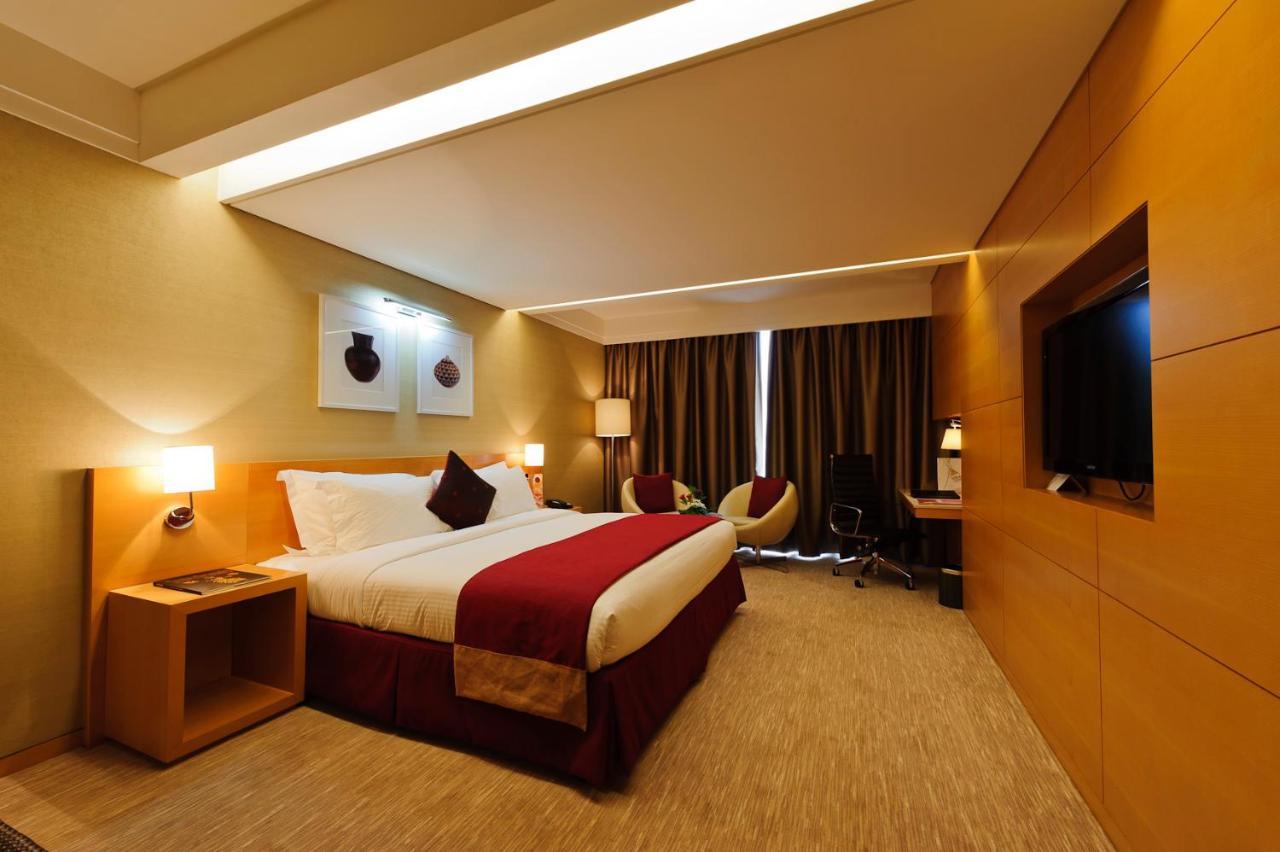 Hotel De Convencoes De Talatona Hcta ルアンダ エクステリア 写真